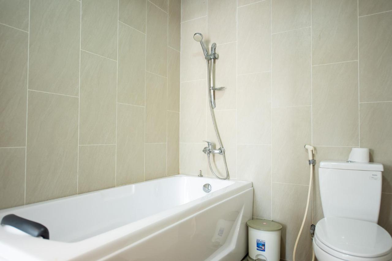 Golden Tree Apartments Хошимин Екстериор снимка